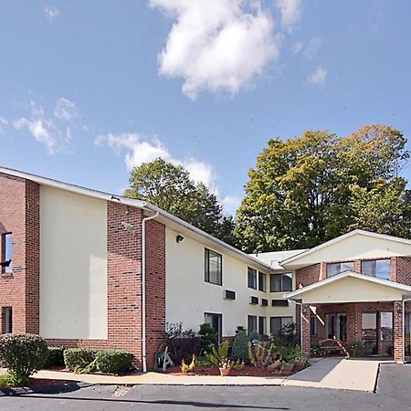 Riverdale Inn West Springfield Kültér fotó